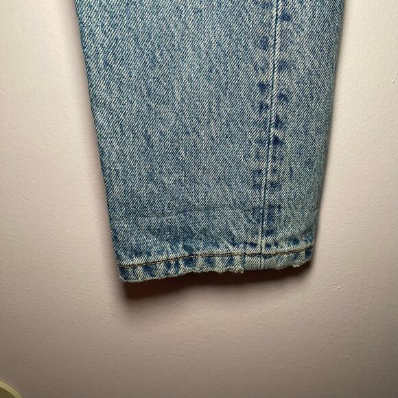 Levi's Premium 501 Light Wash Button Fly Distressed Jeans Women's size 25 - Picture 8 of 15